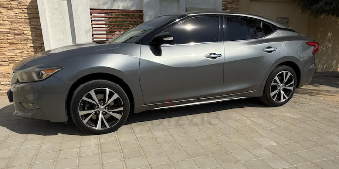 Nissan Maxima