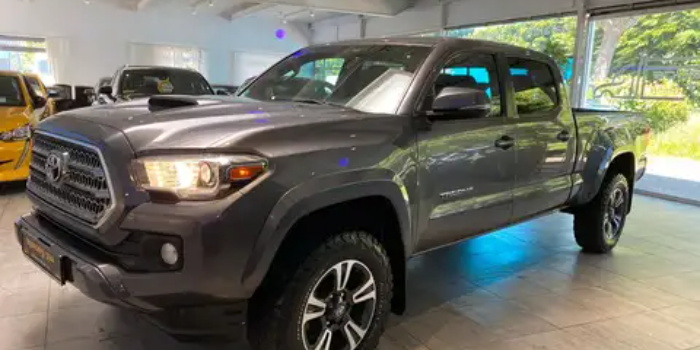 Toyota Tacoma
